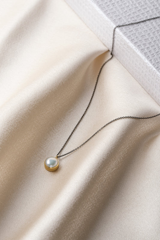 Gold 14K pendant with freshwater pearl